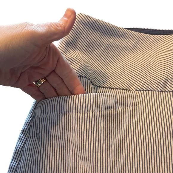 S.C. & Co skort athletic w/built in shorts and white/blue stripes Women’s XL - Picture 2 of 7